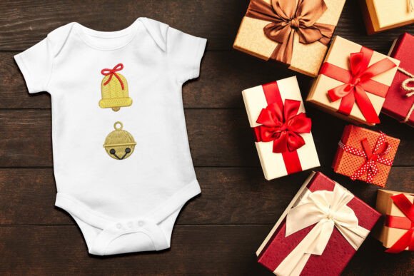 Reviewing the Christmas Bells Mini Embroidery Duo